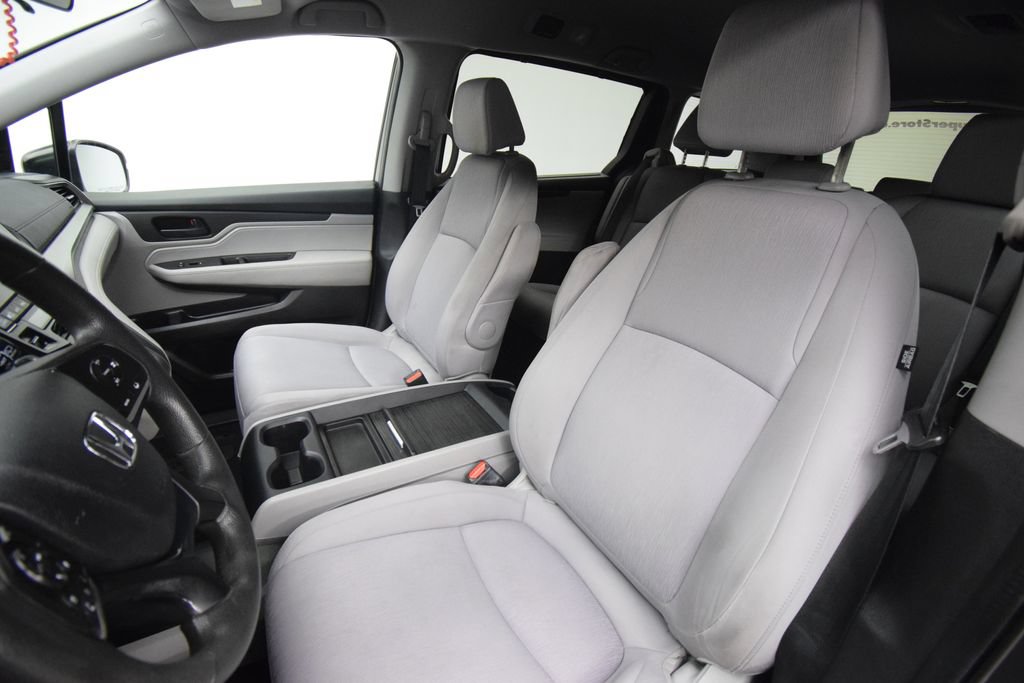 Used 2018 Honda Odyssey EX image 11