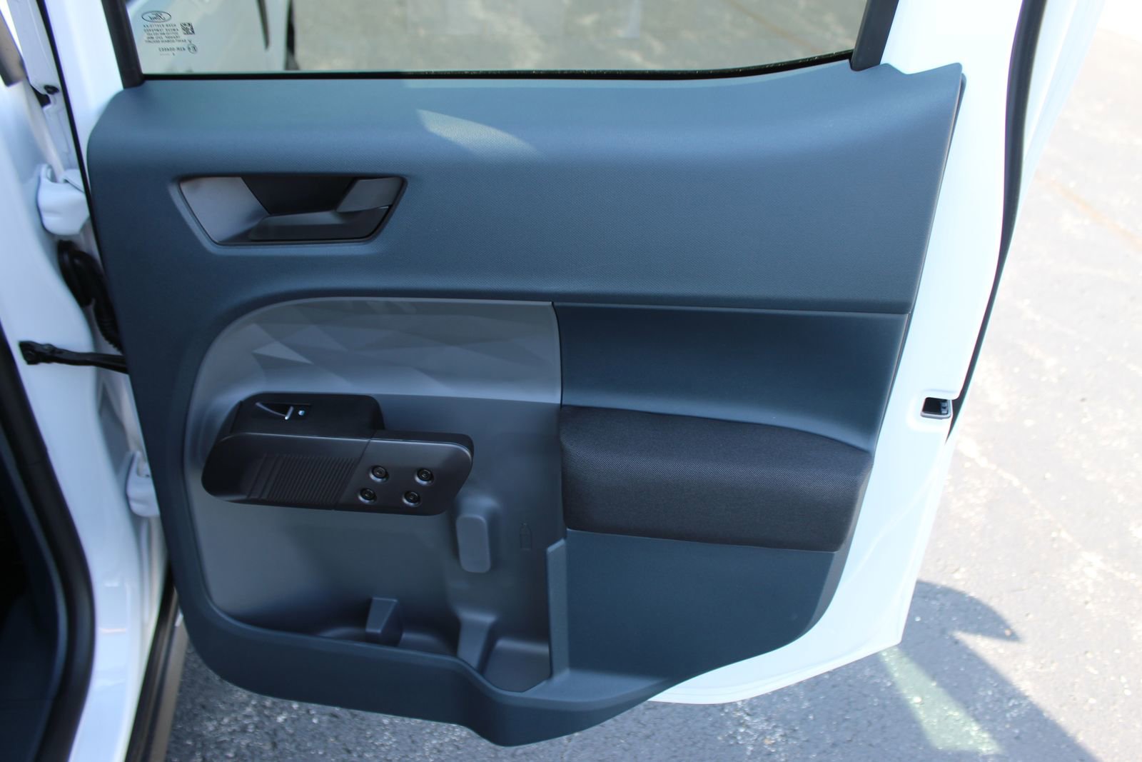 New 2025 Ford Maverick XL image 13