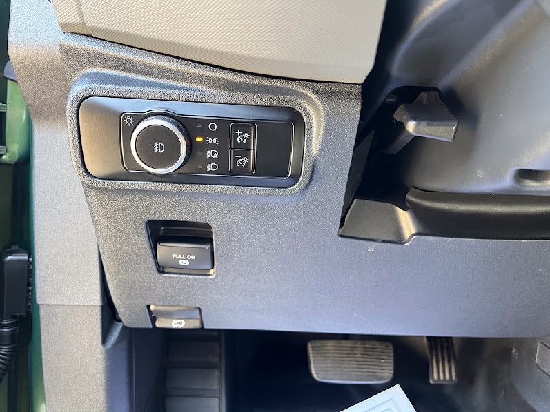 Used 2023 Ford Bronco Black Diamond AWD/4WD image 11