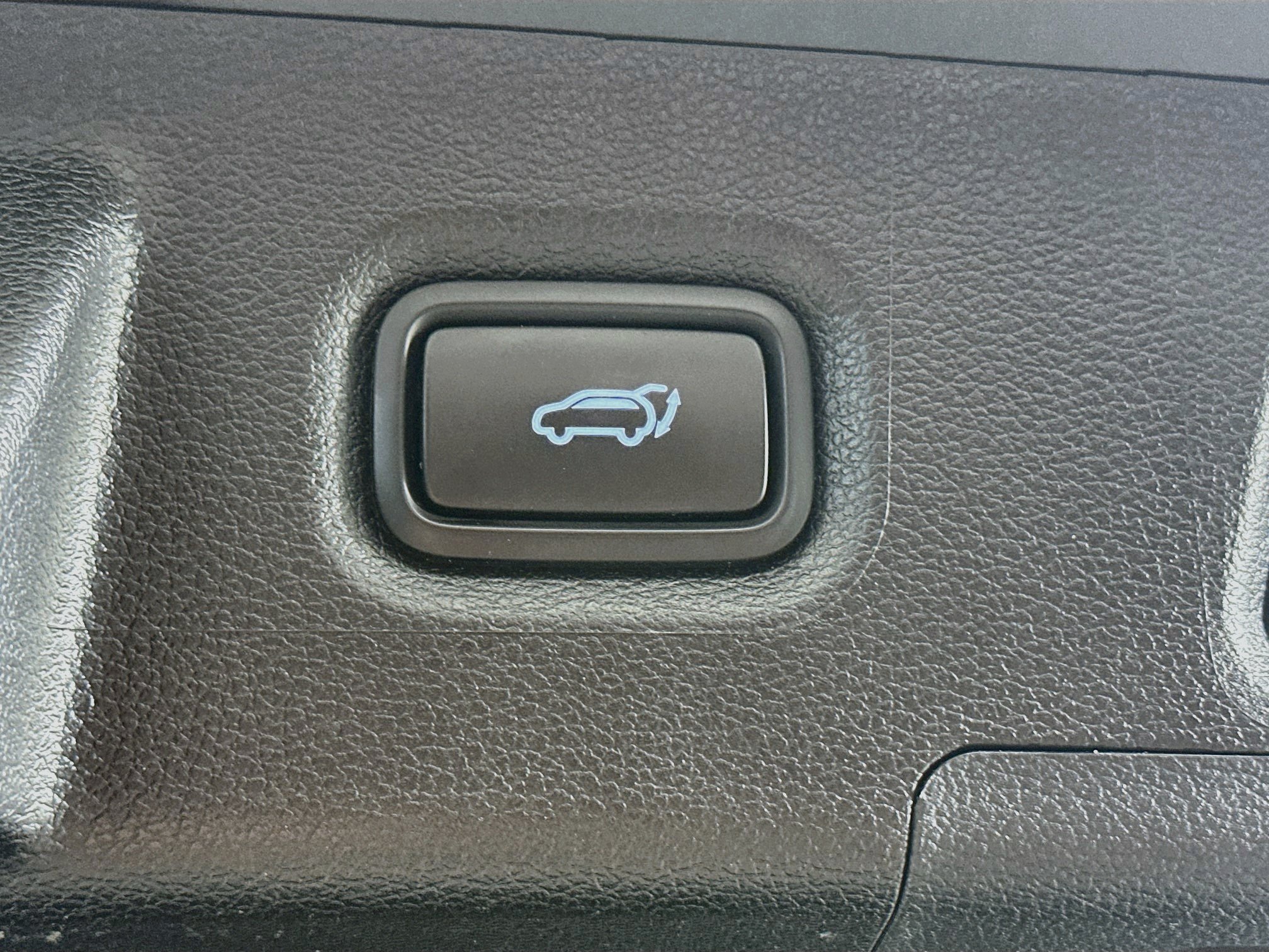 Used 2023 Hyundai Santa Fe SEL FWD image 30