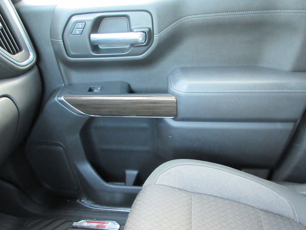 Certified 2021 Chevrolet Silverado 1500 RST AWD/4WD image 37