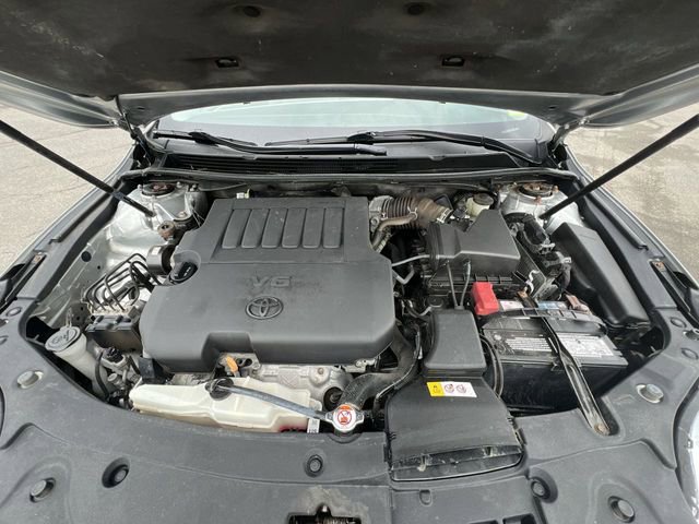 Used 2018 Toyota Avalon Limited w/ All Weather Liner Package FWD image 21