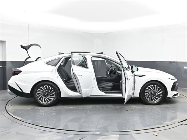 Used 2024 Hyundai Sonata Limited image 55