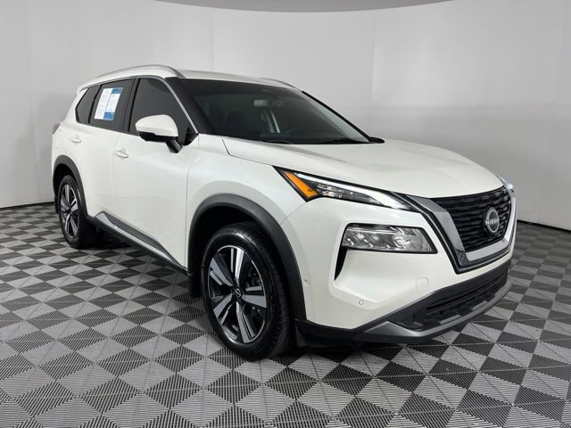 Used 2023 Nissan Rogue SL w/ SL Premium Package FWD image 3