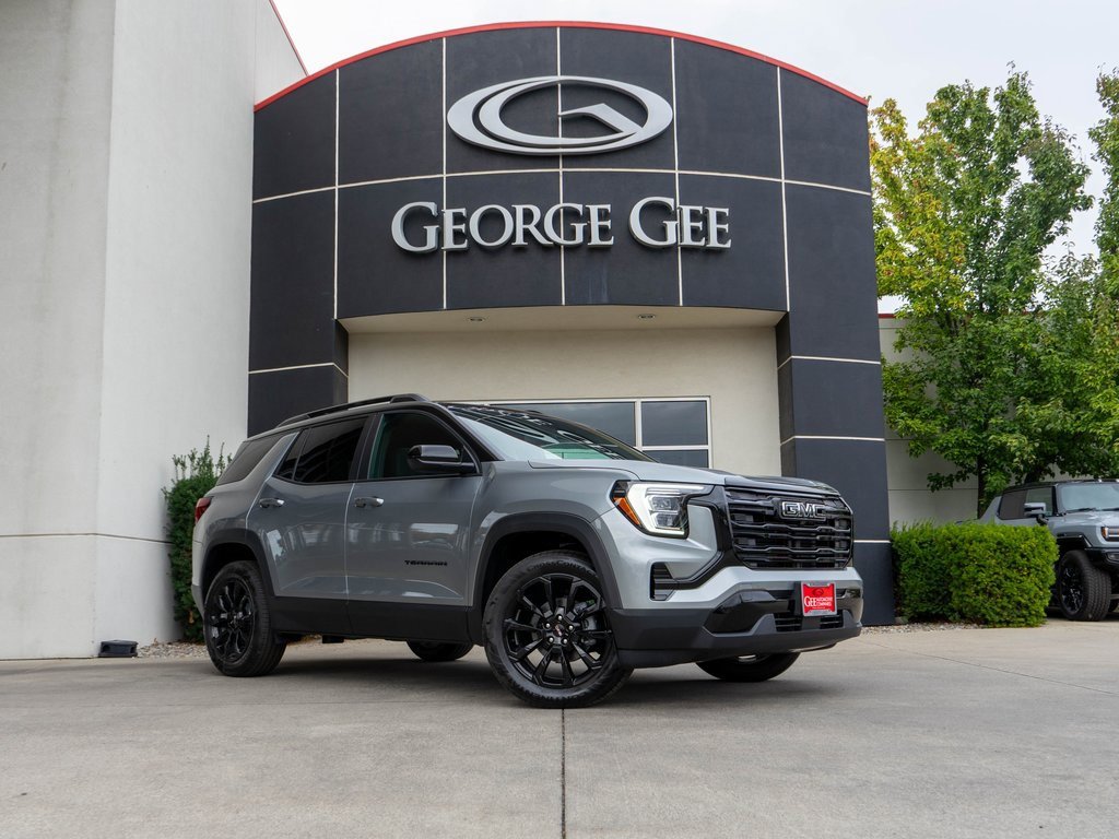 New 2026 GMC Terrain Elevation w/ Elevation Premium Package