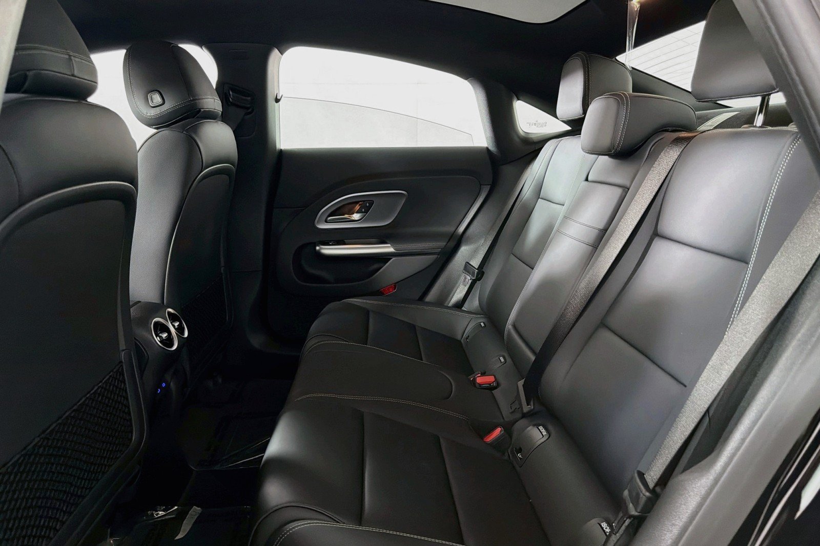 New 2027 Mercedes-Benz CLA 250+ image 7
