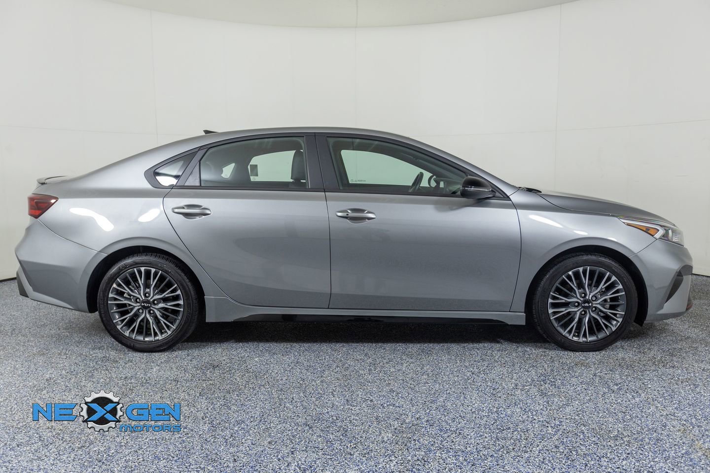 Used 2023 Kia Forte GT-Line w/ GT-Line Technology Package FWD image 8