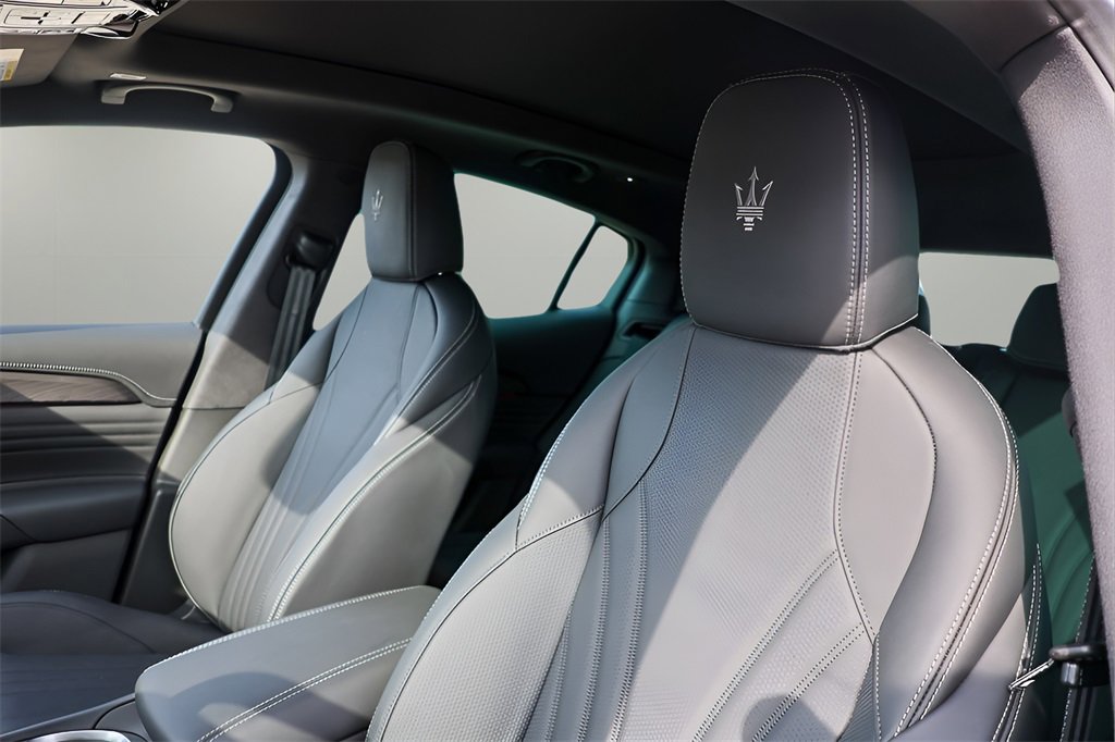 New 2025 Maserati Grecale Modena image 10