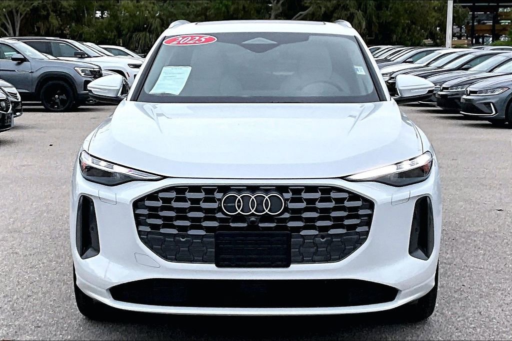 Certified 2025 Audi Q5 Prestige image 10