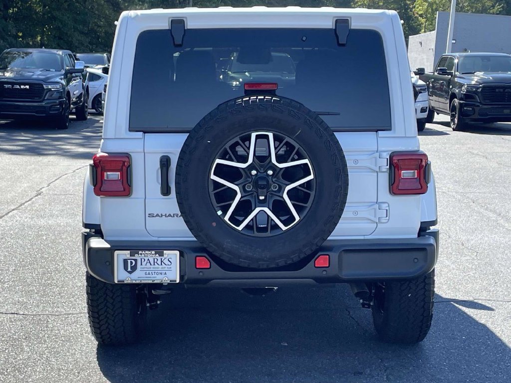 New 2027 Jeep Wrangler Unlimited Sahara AWD/4WD image 7