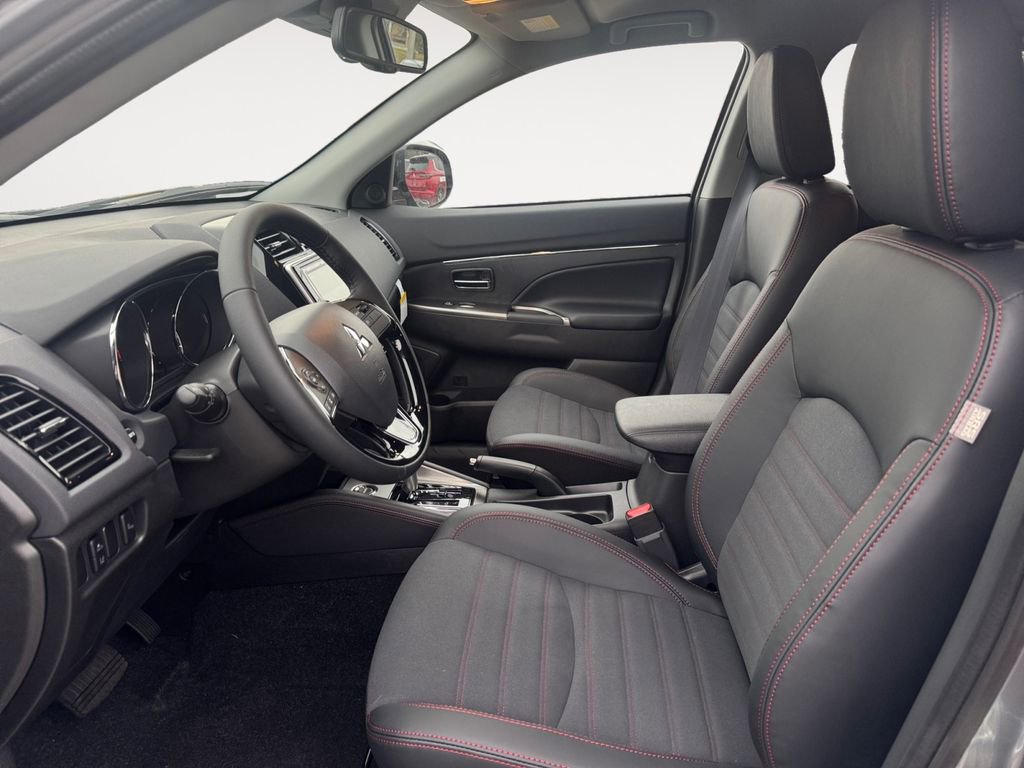 New 2026 Mitsubishi Outlander Sport SE image 9