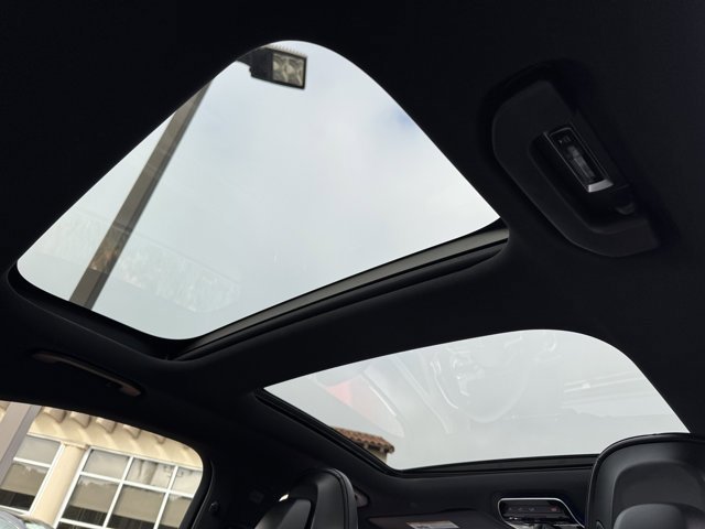 New 2026 Mercedes-Benz E 53 AMG e 4MATIC Sedan image 3