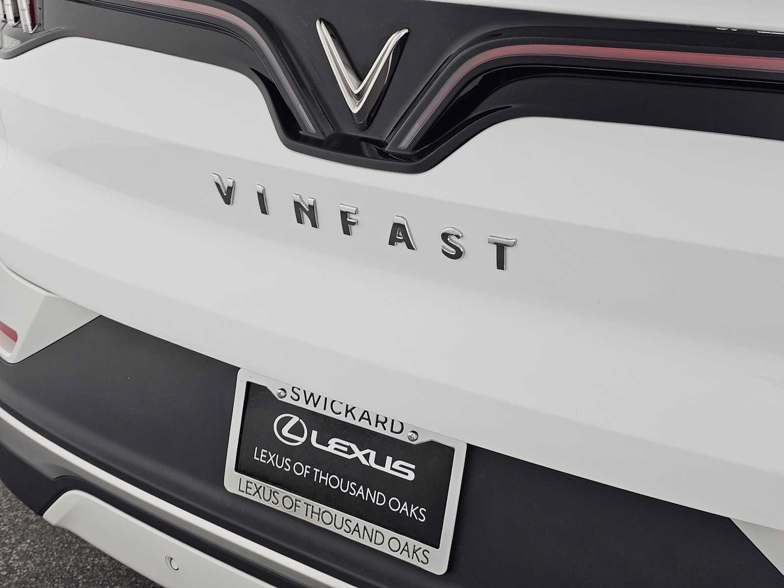 Used 2023 VinFast VF 8 Eco AWD/4WD image 13