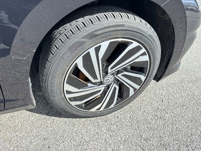 Used 2021 Volkswagen Jetta SEL Premium image 11