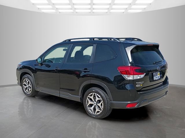 Used 2022 Subaru Forester Premium image 10