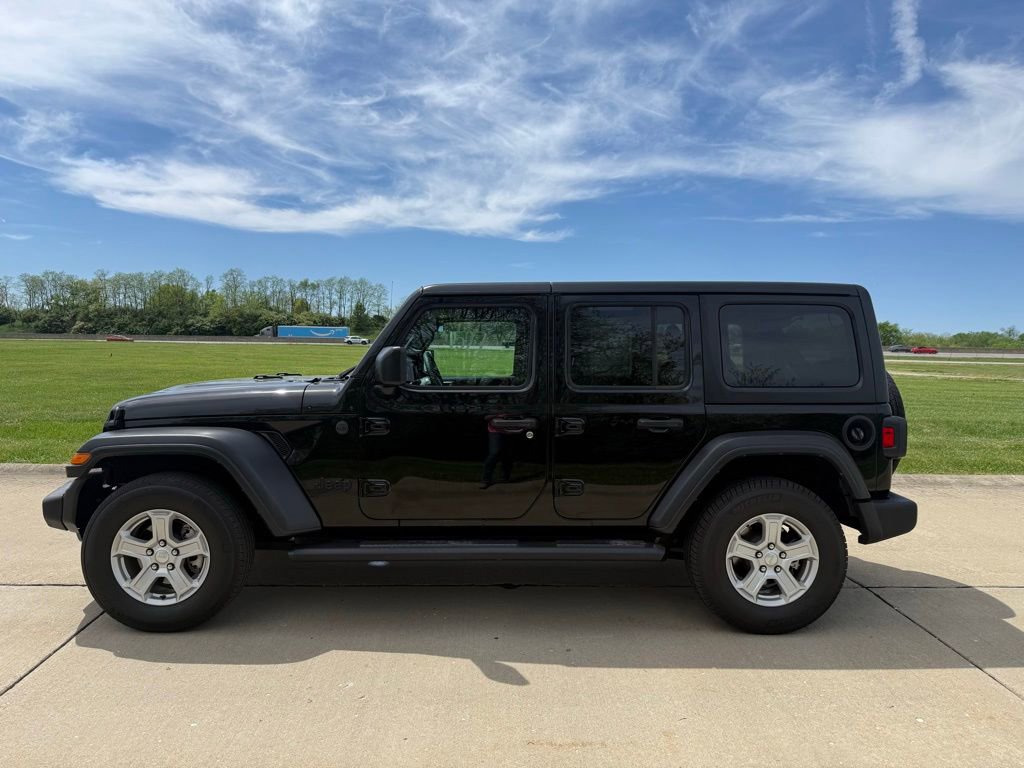 Used 2023 Jeep Wrangler Unlimited Sport AWD/4WD image 8