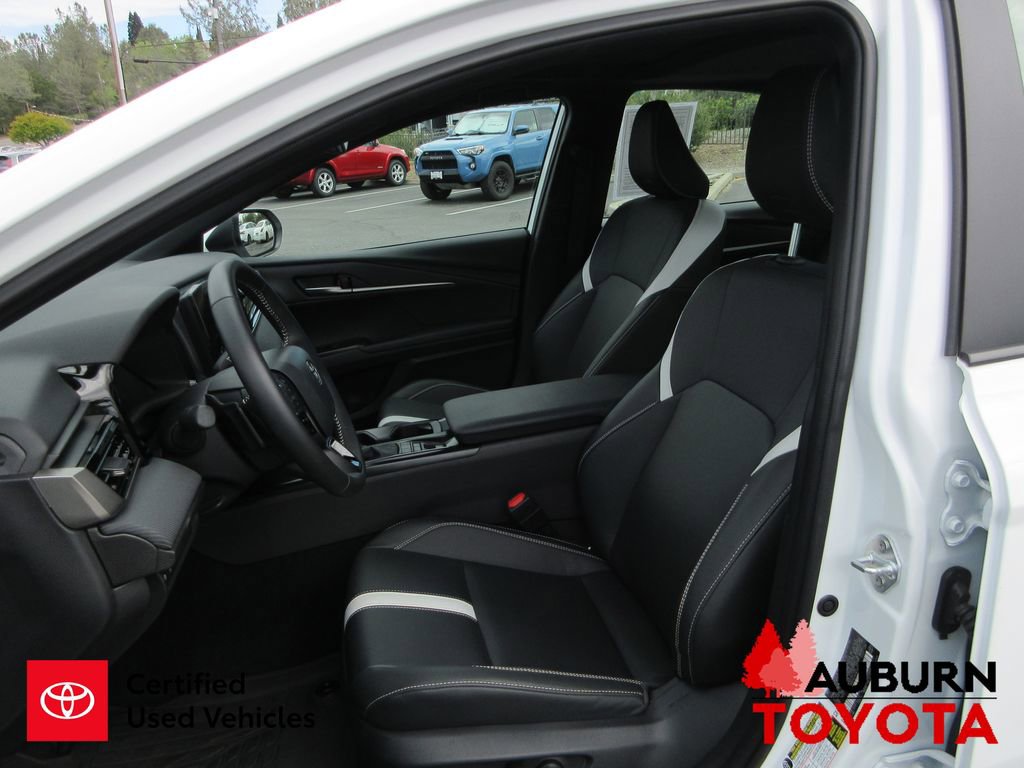 Certified 2025 Toyota Camry SE w/ Convenience Package FWD image 27