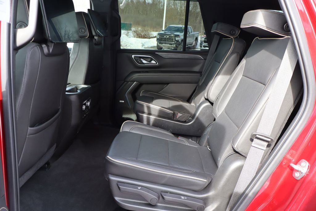 Used 2021 GMC Yukon SLT w/ Rear Media and Nav Package image 43