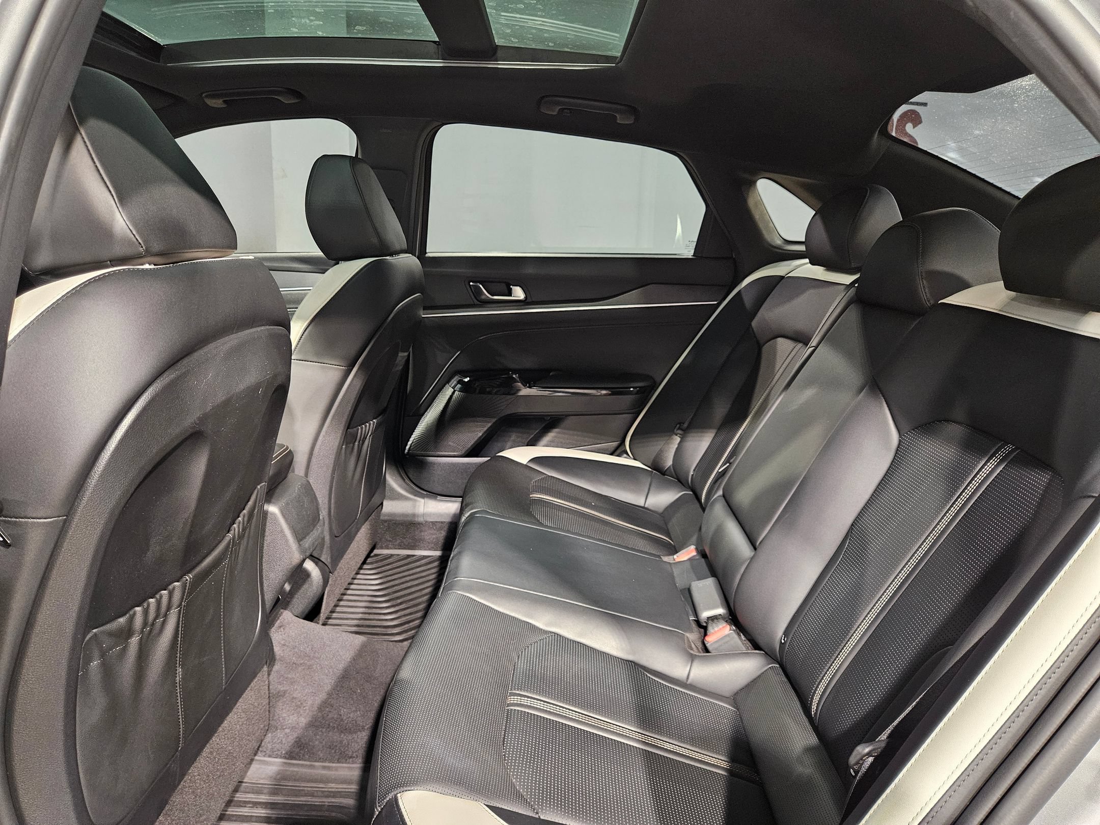 Used 2025 Kia K5 GT-Line w/ GT-Line Premium Package FWD image 38