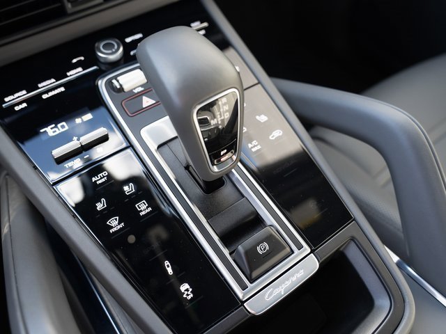 Certified 2022 Porsche Cayenne Turbo image 23