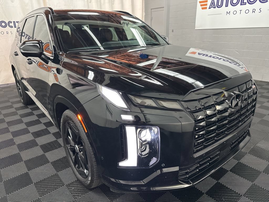 Used 2025 Hyundai Palisade Calligraphy AWD/4WD image 3