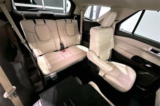 Used 2022 Ford Explorer Platinum w/ Technology Package image 27
