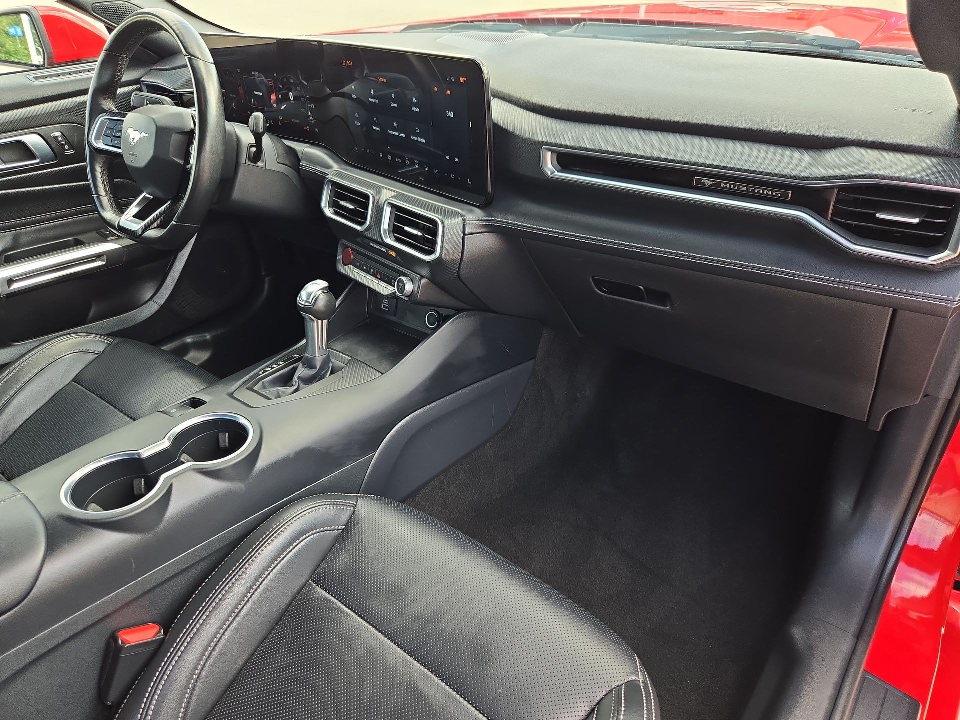Used 2025 Ford Mustang Premium RWD image 32