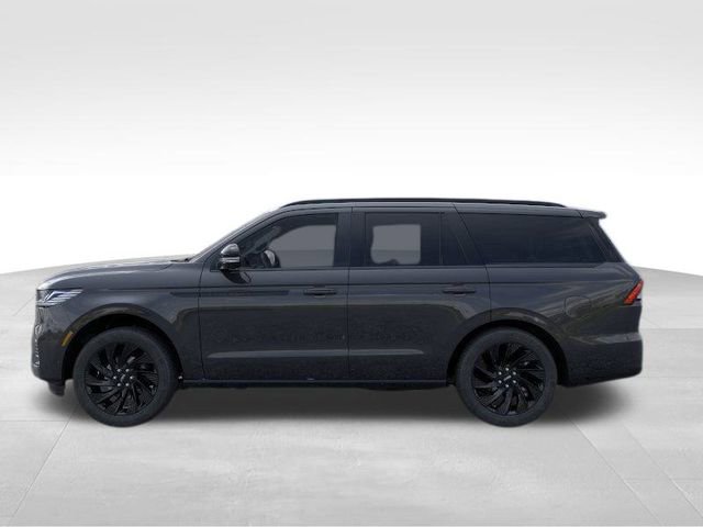 New 2025 Lincoln Navigator Reserve w/ Jet Appearance Package image 26