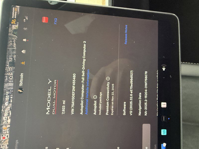 Used 2022 Tesla Model Y Performance image 17