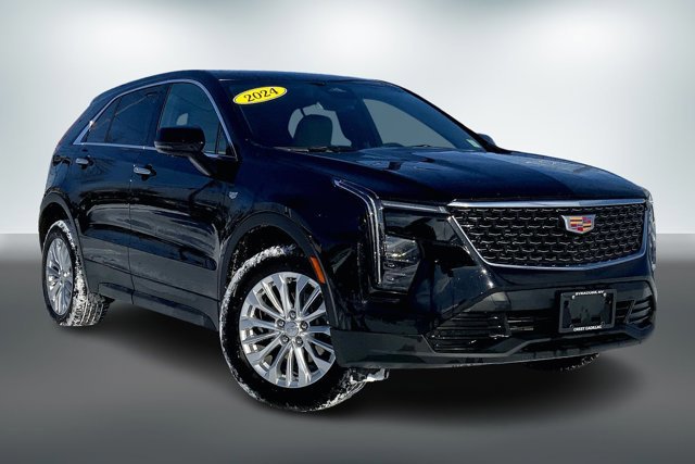 Used 2024 Cadillac XT4 Luxury image 1