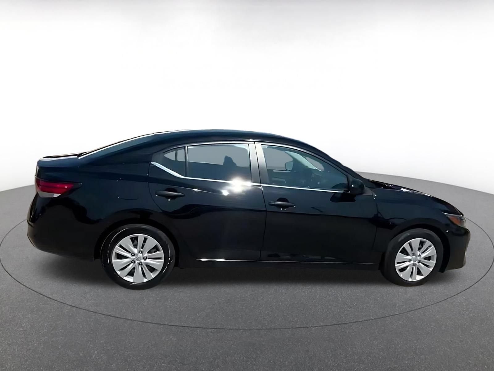 Used 2025 Nissan Sentra S FWD image 14