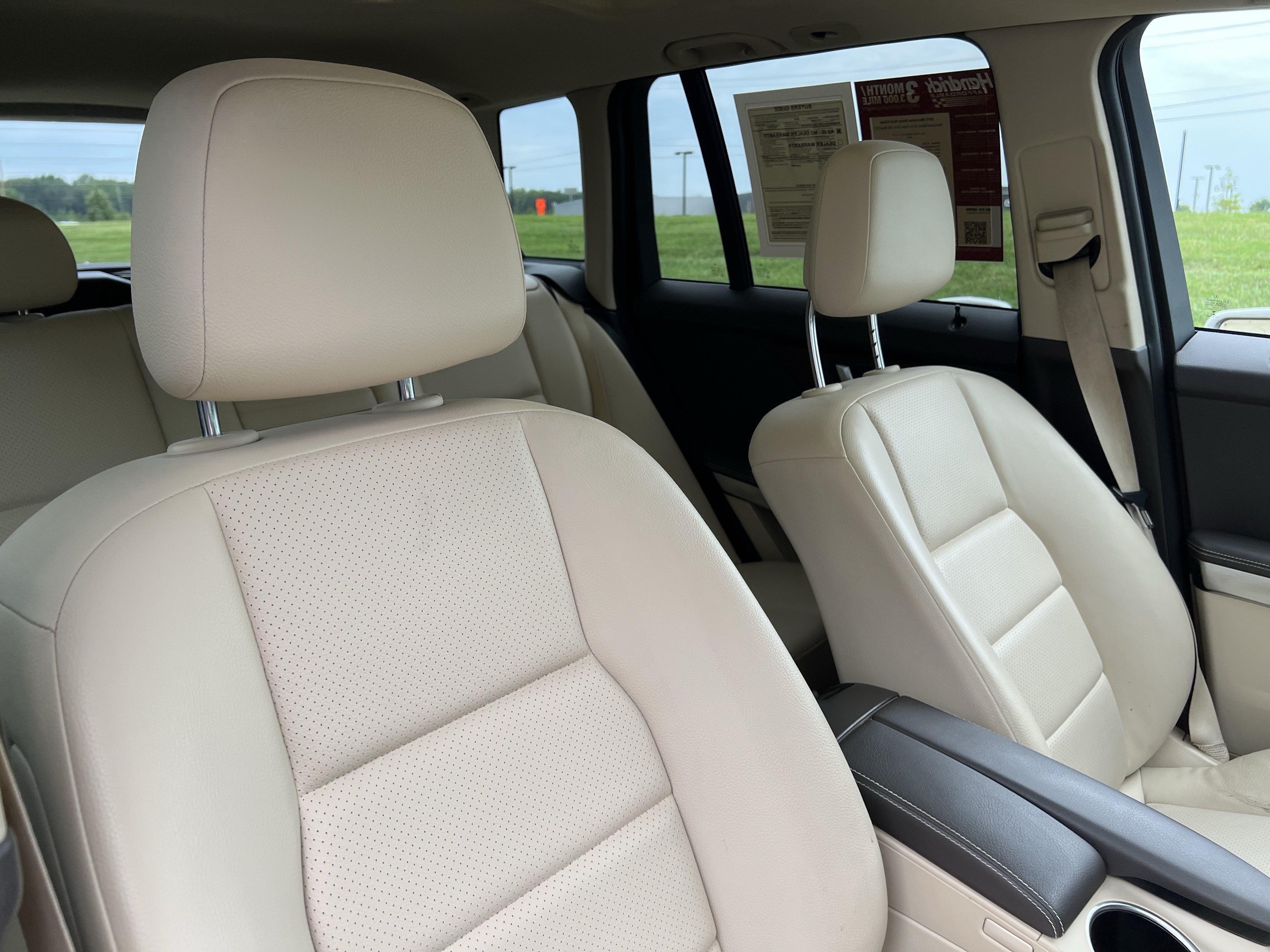 Used 2015 Mercedes-Benz GLK 250 BlueTEC 4MATIC image 35