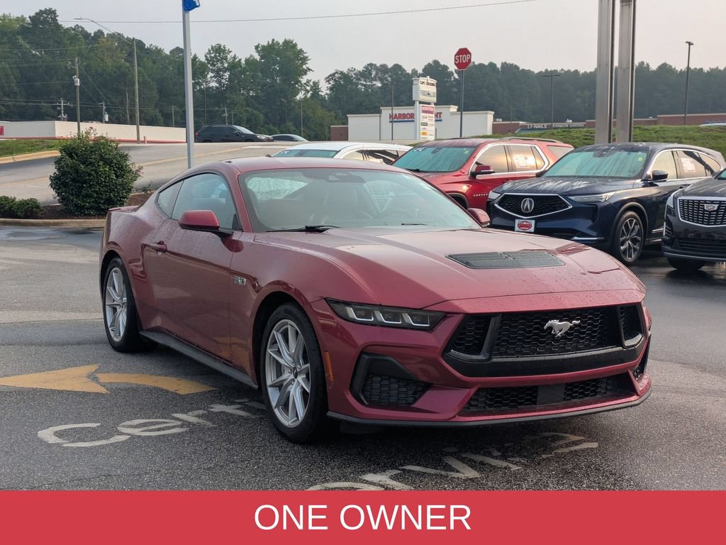 Used 2025 Ford Mustang GT Premium RWD image 2