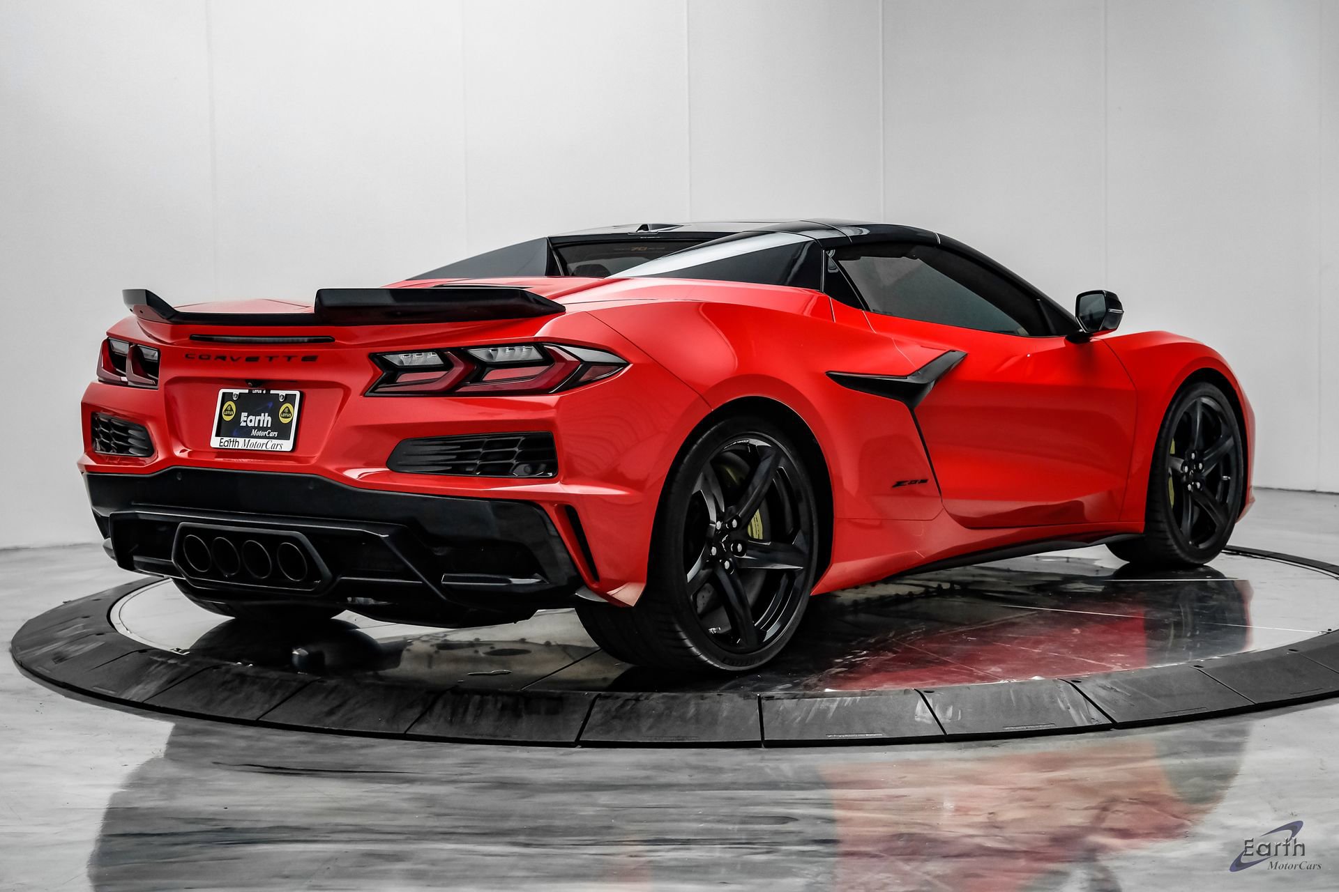 Used 2023 Chevrolet Corvette Z06 w/ Stealth Interior Trim Package image 18