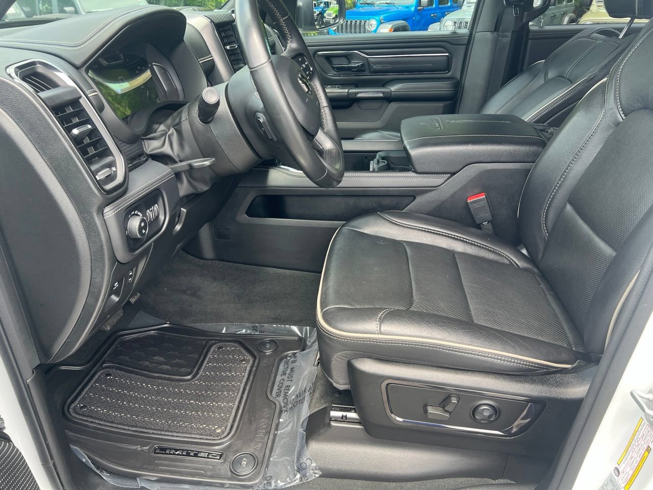 Used 2023 RAM 1500 Limited w/ Body Color Bumper Group AWD/4WD image 16