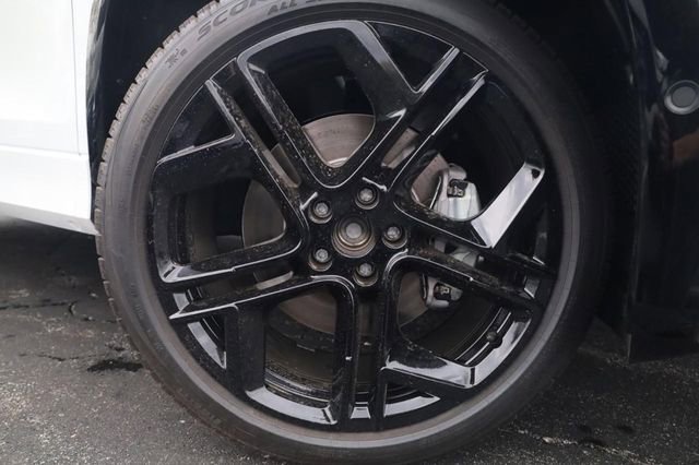 New 2026 Volkswagen Tiguan SE R-Line image 2