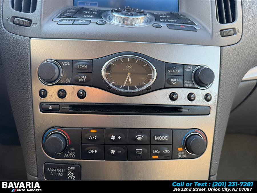 Used 2013 INFINITI G37 x Sedan w/ Premium Pkg image 22