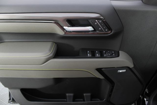 New 2026 Chevrolet Silverado 1500 ZR2 AWD/4WD image 16