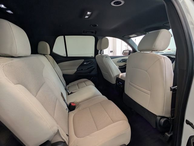 Certified 2022 Chevrolet Traverse LS FWD image 14