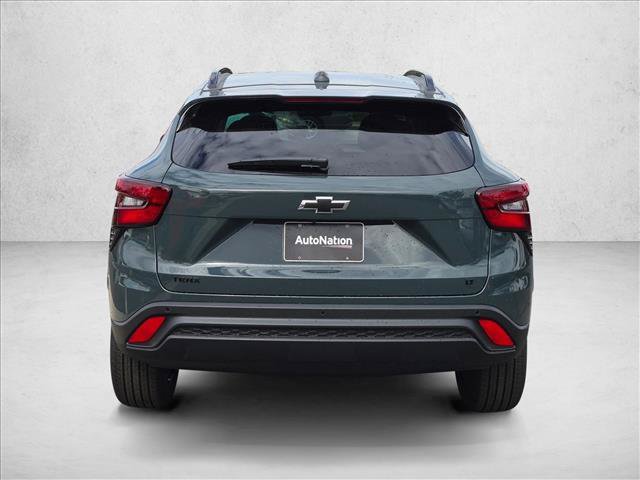 New 2026 Chevrolet Trax LT w/ Driver Confidence Package FWD image 8