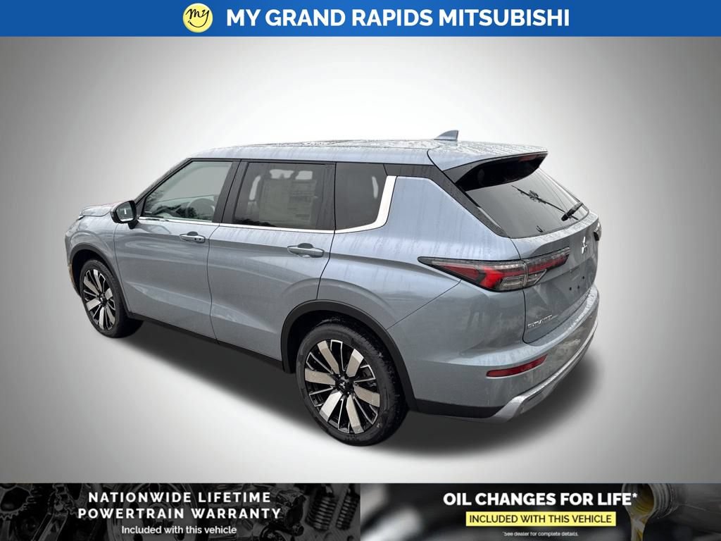 New 2026 Mitsubishi Outlander SE AWD/4WD image 5