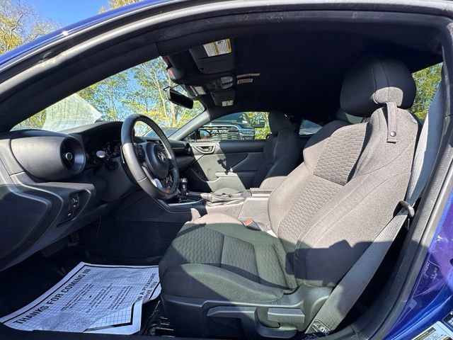 Used 2022 Toyota GR86 w/ ALL Weather Mat Package (TMS) RWD image 23