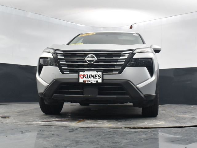 Used 2024 Nissan Rogue SV image 47