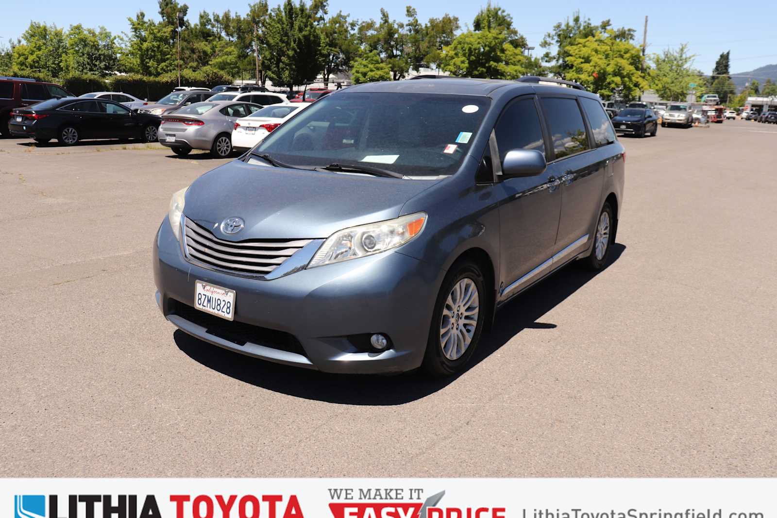 Used 2015 Toyota Sienna XLE w/ XLE Navigation Package