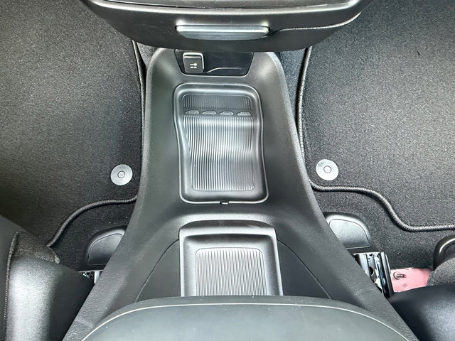 New 2027 Chrysler Pacifica Select FWD image 32