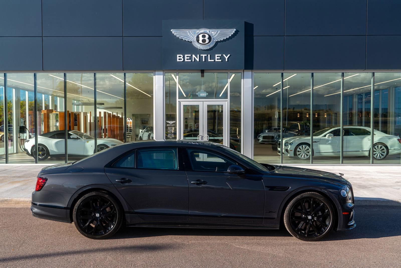 New 2025 Bentley Flying Spur Plug-In Hybrid image 16