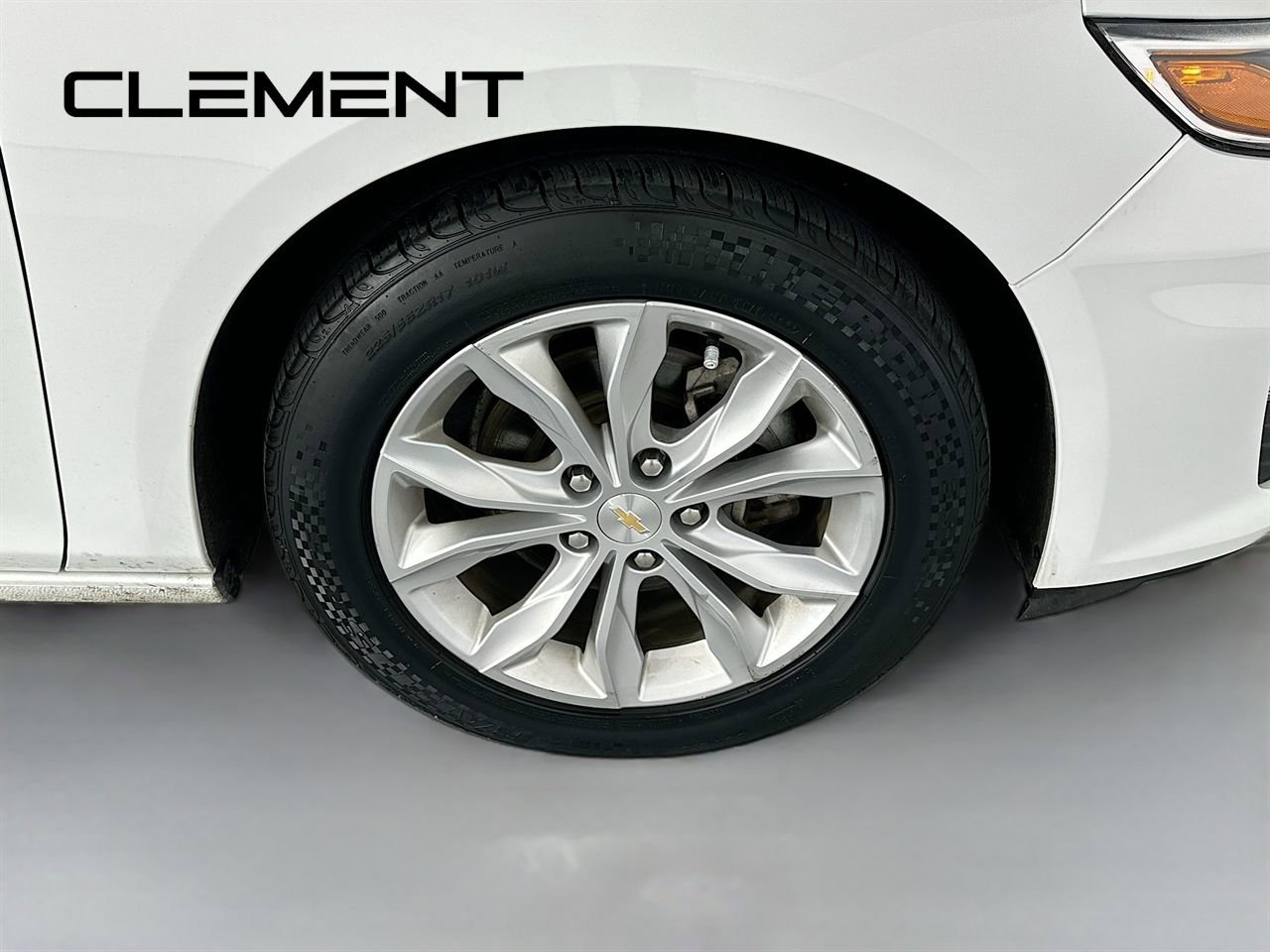 Used 2023 Chevrolet Malibu LT image 35