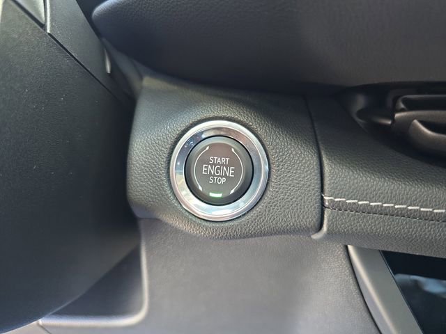 Certified 2021 Buick Envision Essence w/ Technology Package I image 28