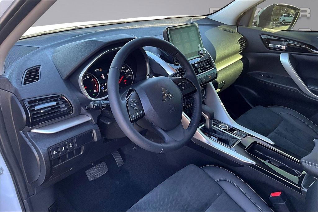 Used 2022 Mitsubishi Eclipse Cross SE image 14