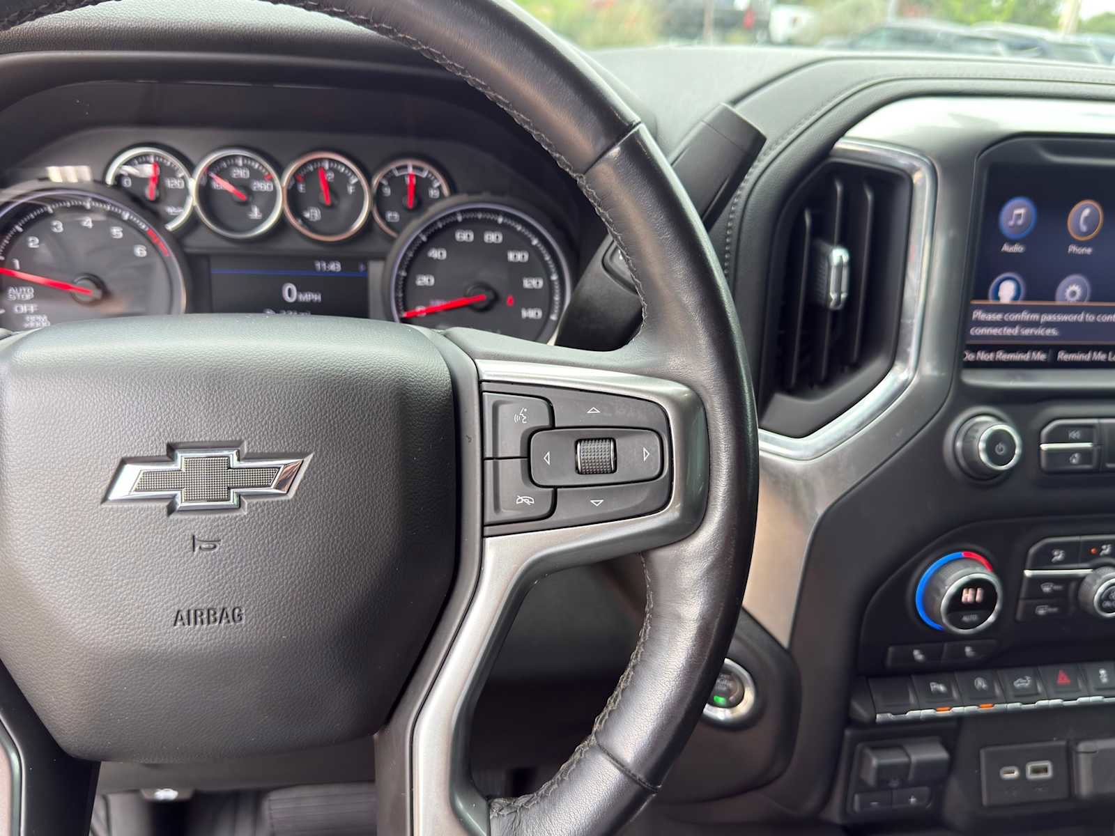Used 2020 Chevrolet Silverado 1500 LT Trail Boss AWD/4WD image 19